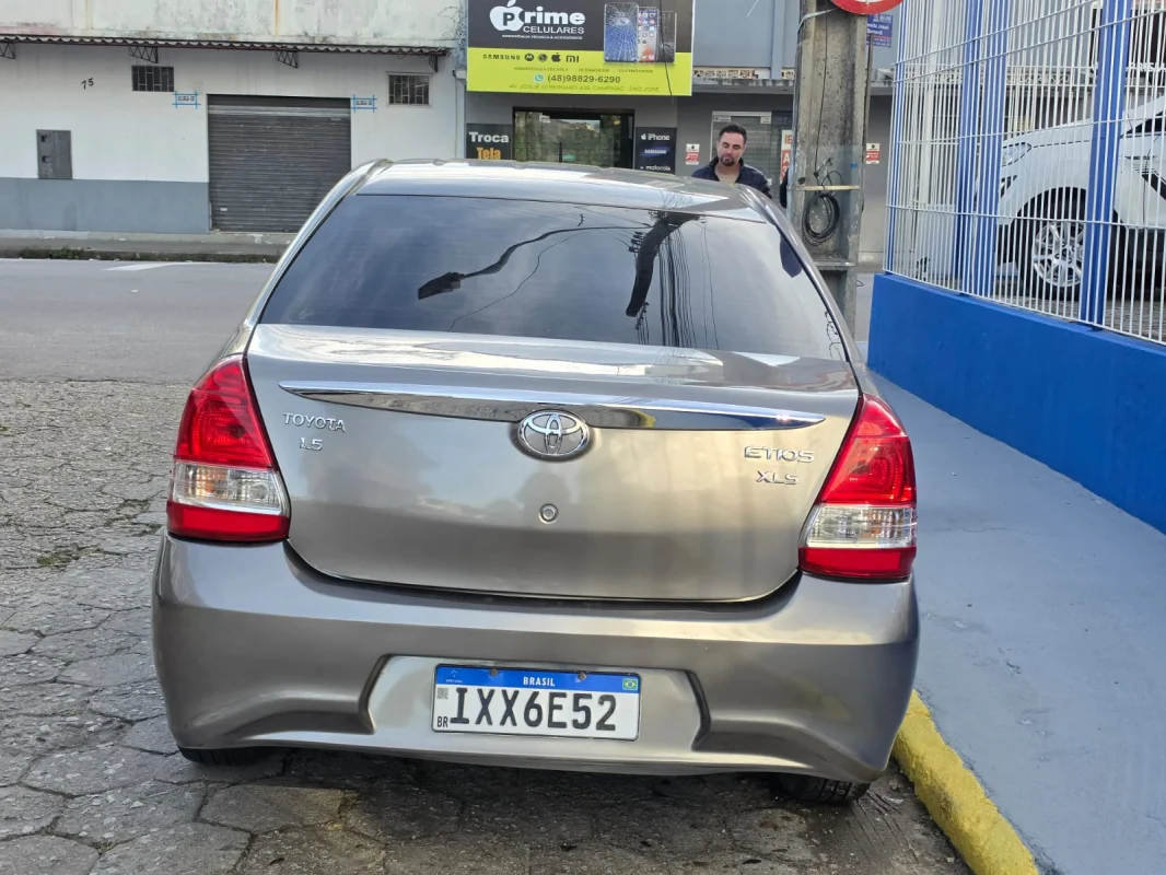 ETIOS XLS Sedan 1.5 Flex 16V 4p Automático 2018 GNV - Imagem 6