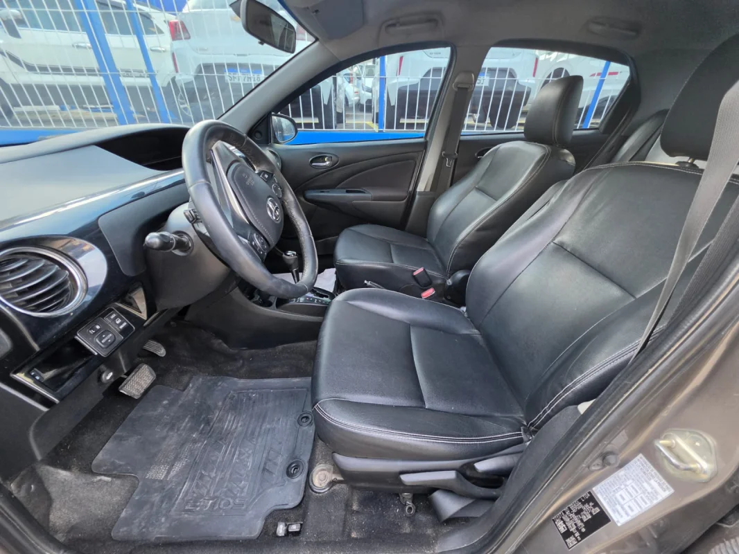 ETIOS XLS Sedan 1.5 Flex 16V 4p Automático 2018 GNV - Imagem 10