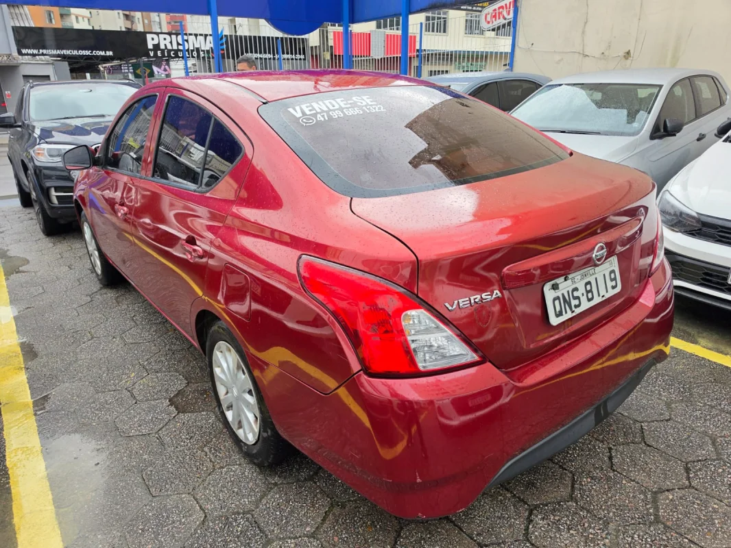 VERSA 1.0 12V FlexStart 4p Mecânico 2018 - Imagem 3