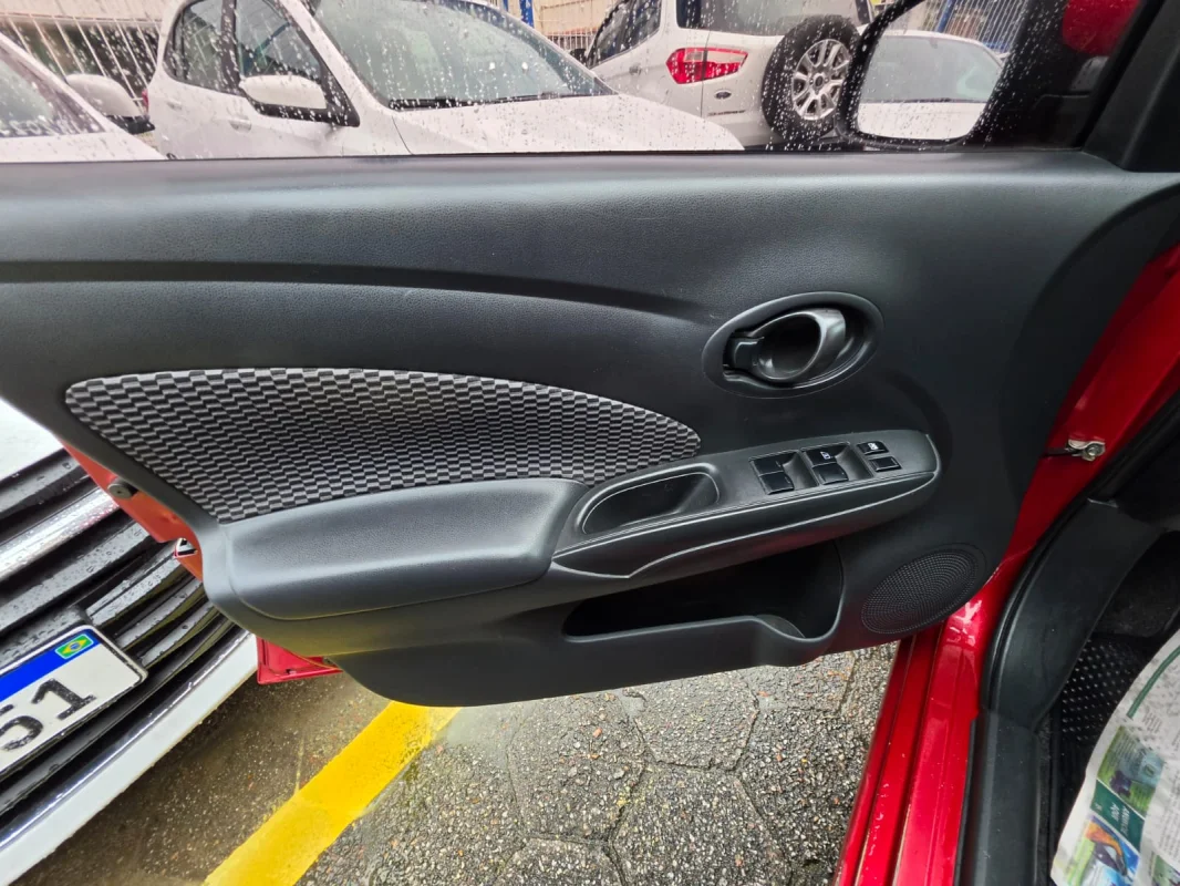 VERSA 1.0 12V FlexStart 4p Mecânico 2018 - Imagem 12
