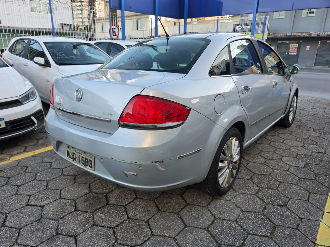 Linea Essence 1.8 Flex 2012 - Imagem 3