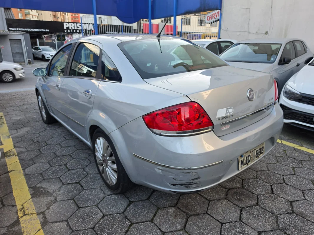Linea Essence 1.8 Flex 2012 - Imagem 5