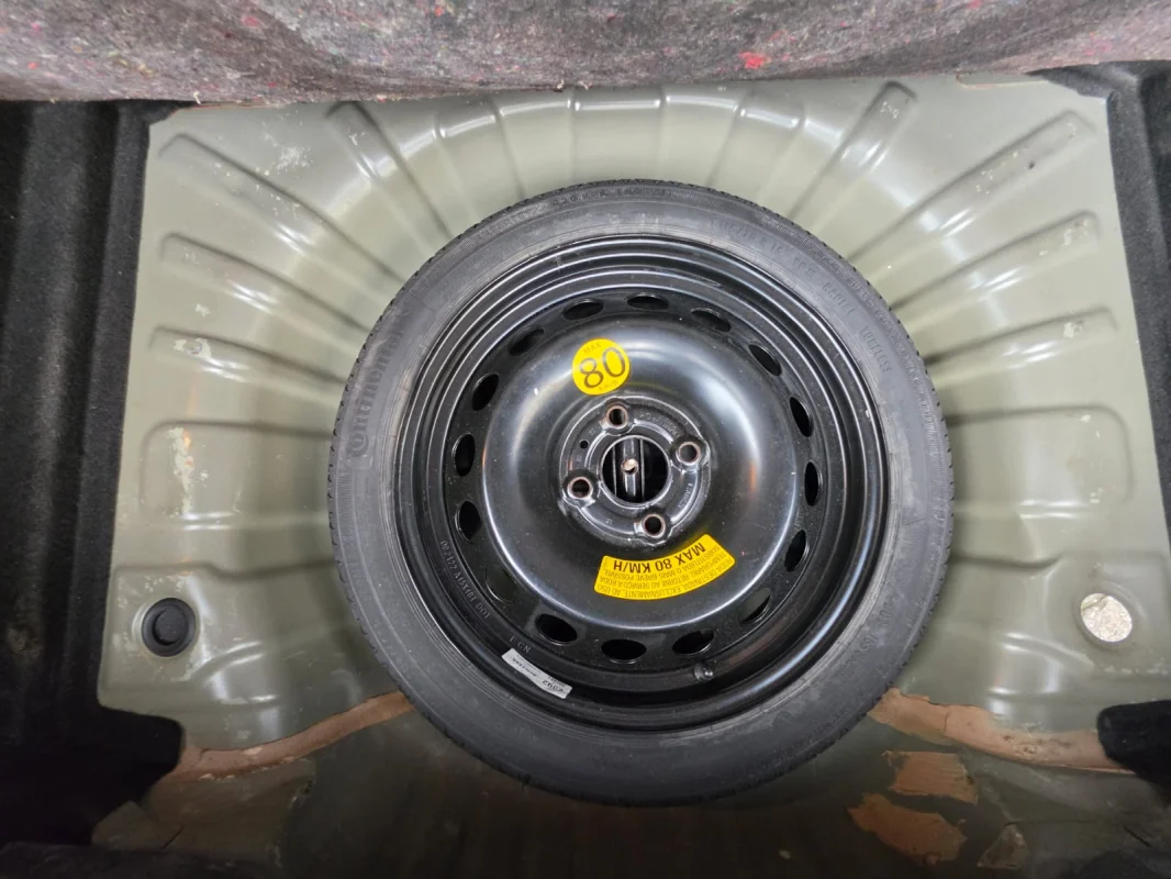 ONIX HATCH LT 1.0 12V Flex 5p Mecânico 2023 - Imagem 15