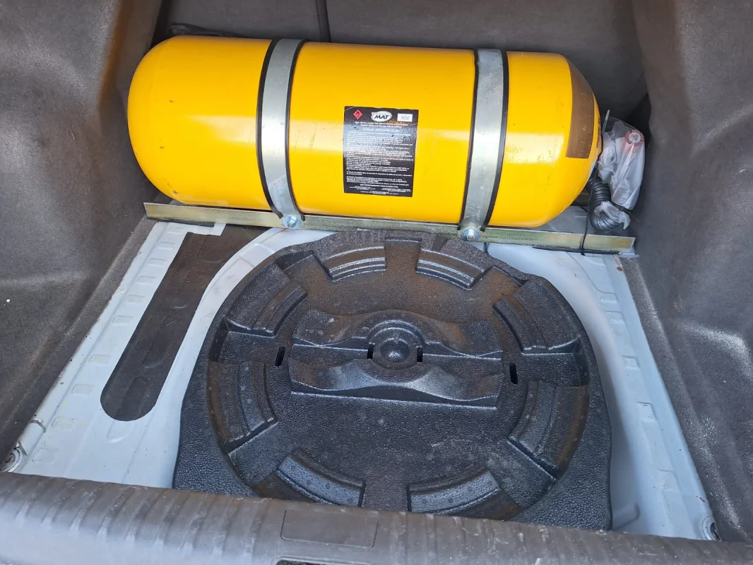 COBALT LT 1.4 8V FlexPower/EconoFlex 4p 2013 GNV - Imagem 8