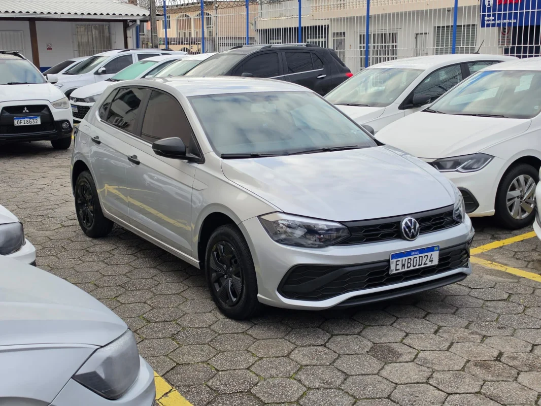 Polo Track 1.0 Flex 12V 5p 2024