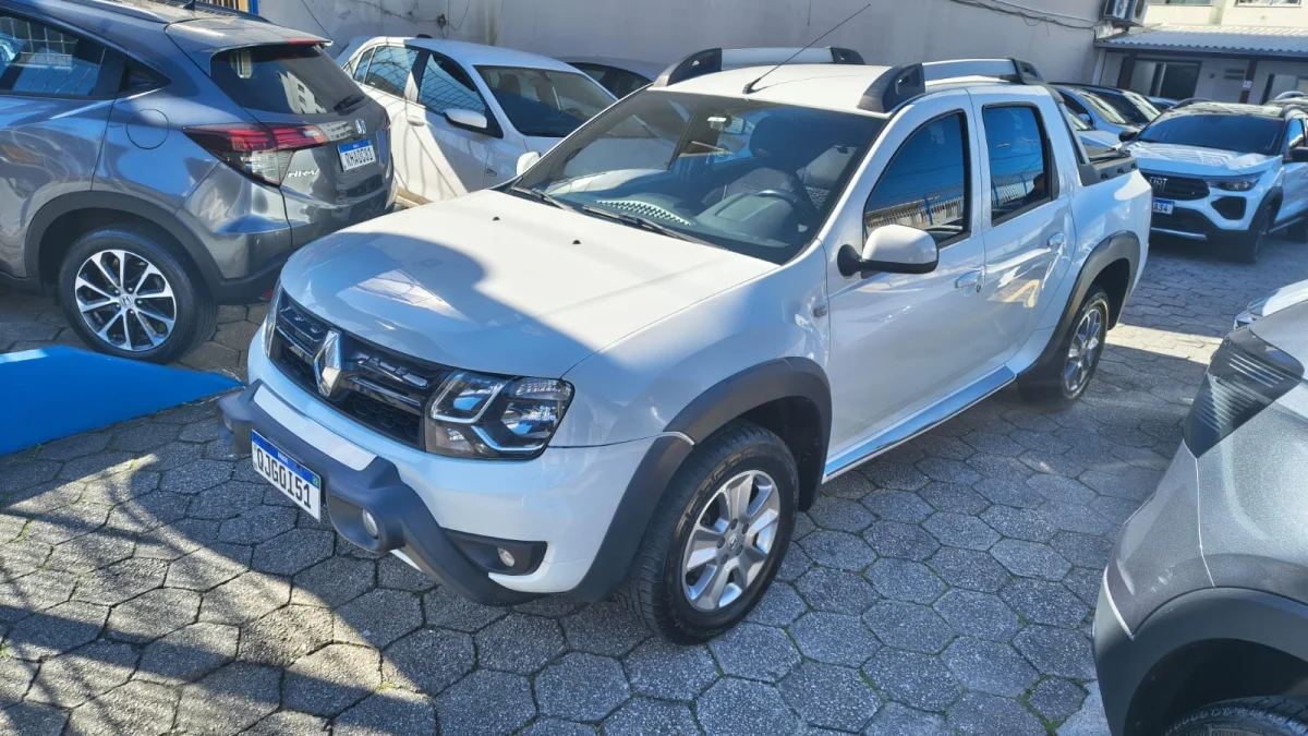DUSTER OROCH Dyna. 1.6 Flex 16V Mec 2018 - Imagem 4