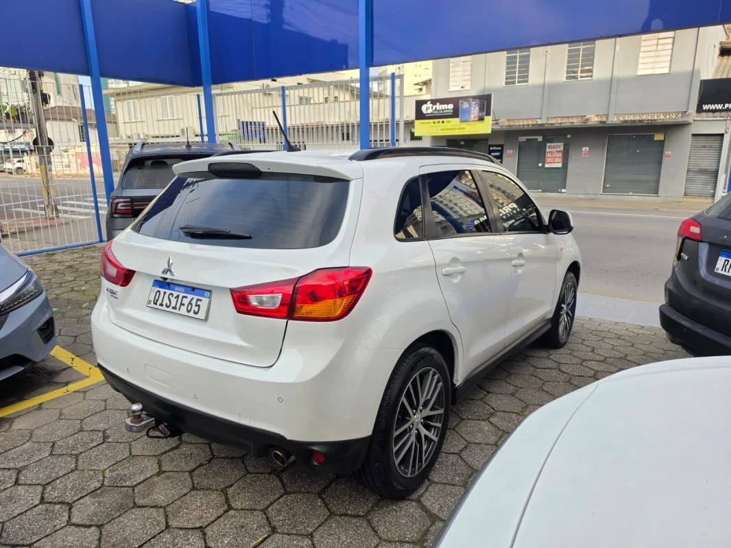 ASX 2.0 16V 4x2 Flex Automática 2018 - Imagem 5