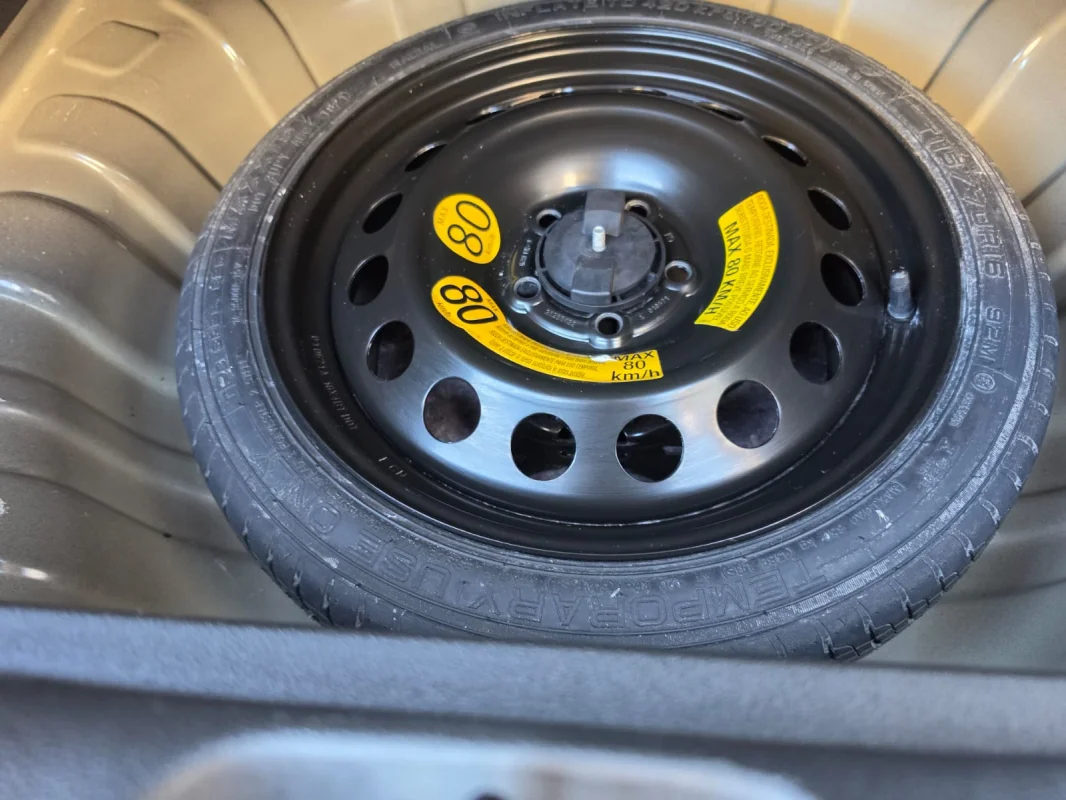 TRACKER Premier 1.2 Turbo Automática 2022 com TETO - Imagem 8