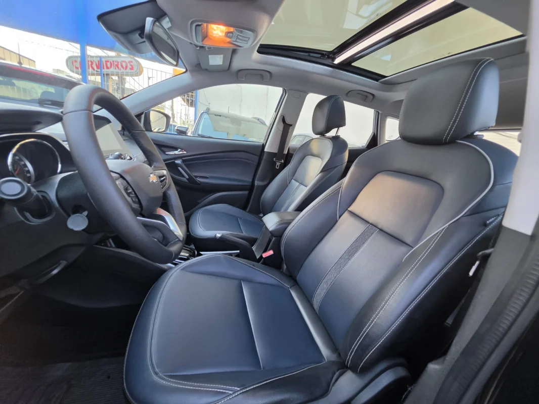 TRACKER Premier 1.2 Turbo Automática 2022 com TETO - Imagem 11