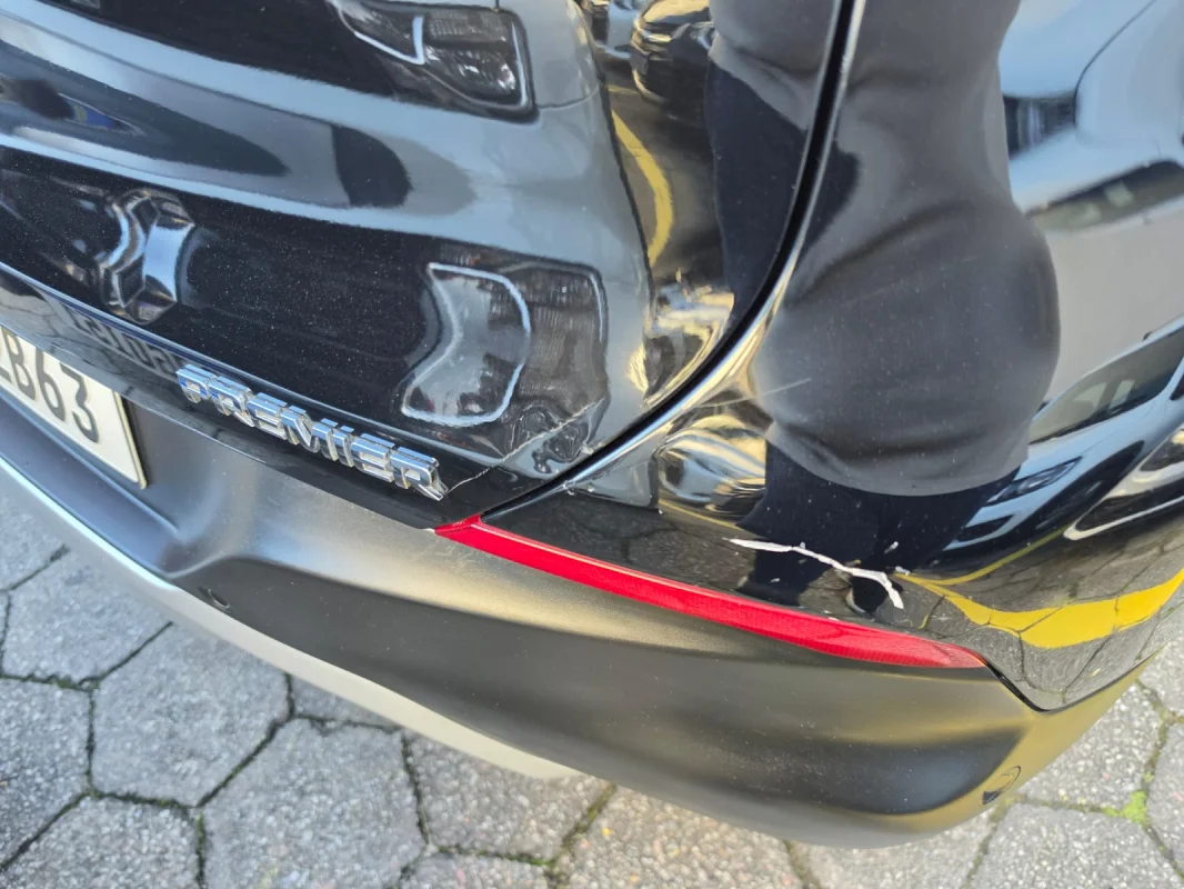 TRACKER Premier 1.2 Turbo Automática 2022 com TETO - Imagem 17