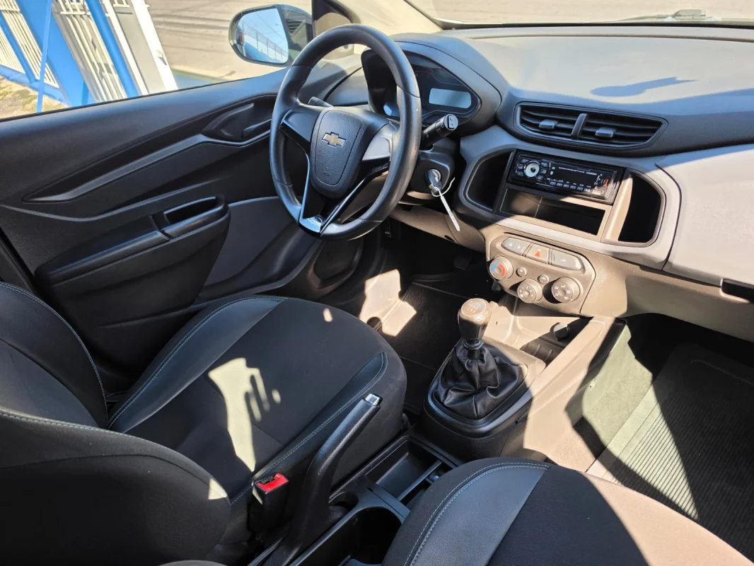 JOY Hatch 1.0 8V Black Edition Flex Mec. 2021 - Imagem 3
