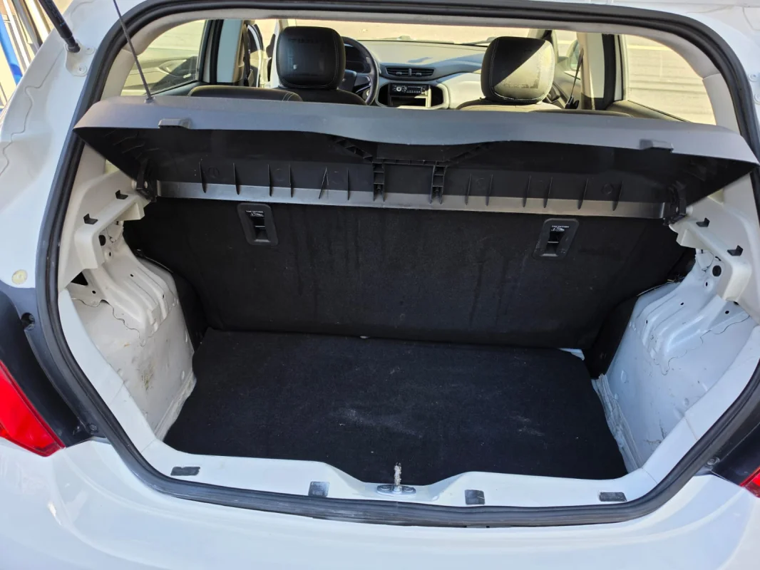 JOY Hatch 1.0 8V Black Edition Flex Mec. 2021 - Imagem 7