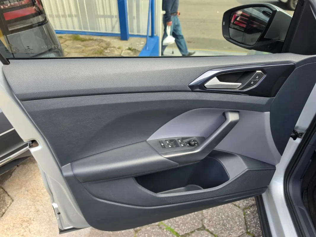 T-Cross Comfortline 200TSi Aut. Completa 2023 - Imagem 5