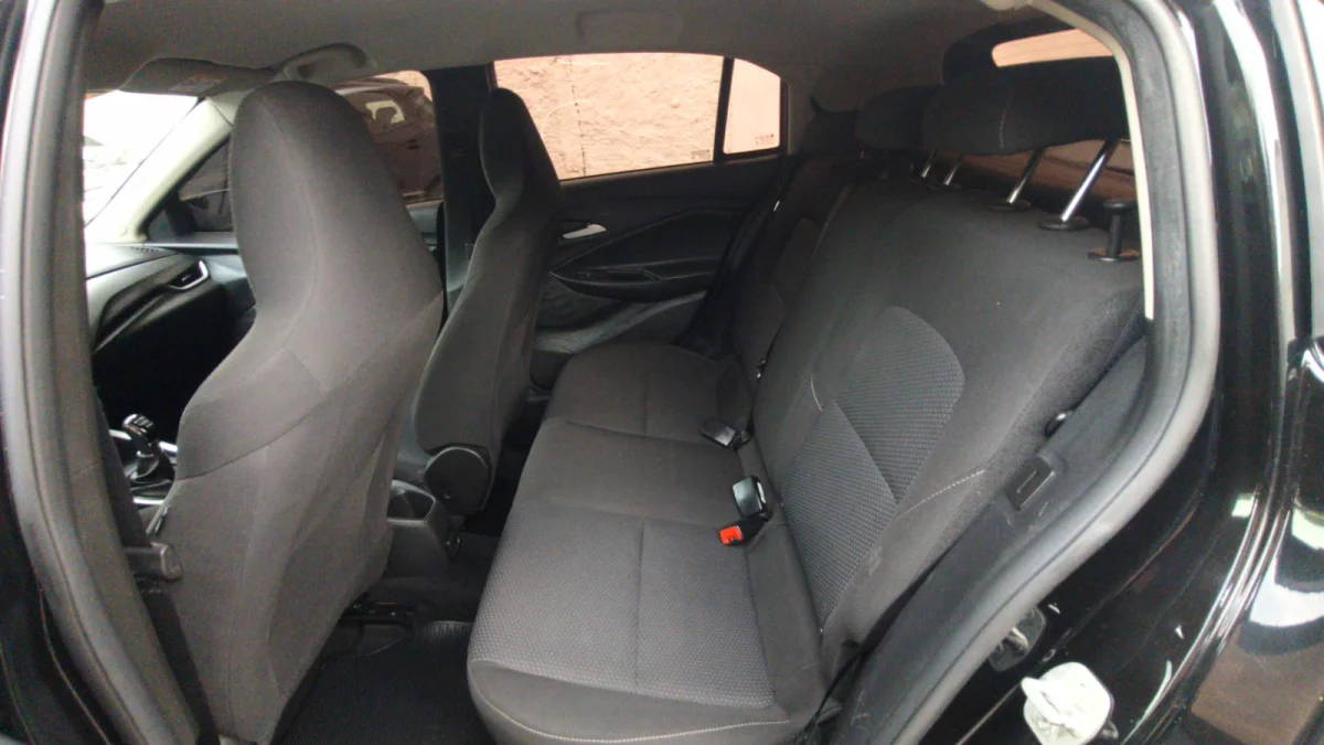 ONIX HATCH LT2 1.0 12V Flex 5p Mecânico 2023 - Imagem 9