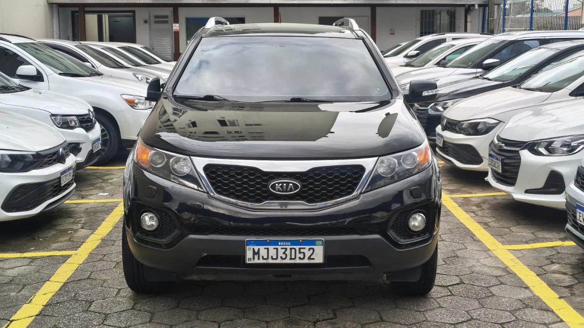 Sorento 2.4 16V 4x2 Aut. com teto solar duplo 7 lugares 2011 - Imagem 2
