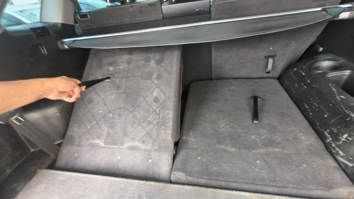 Sorento 2.4 16V 4x2 Aut. com teto solar duplo 7 lugares 2011 - Imagem 15