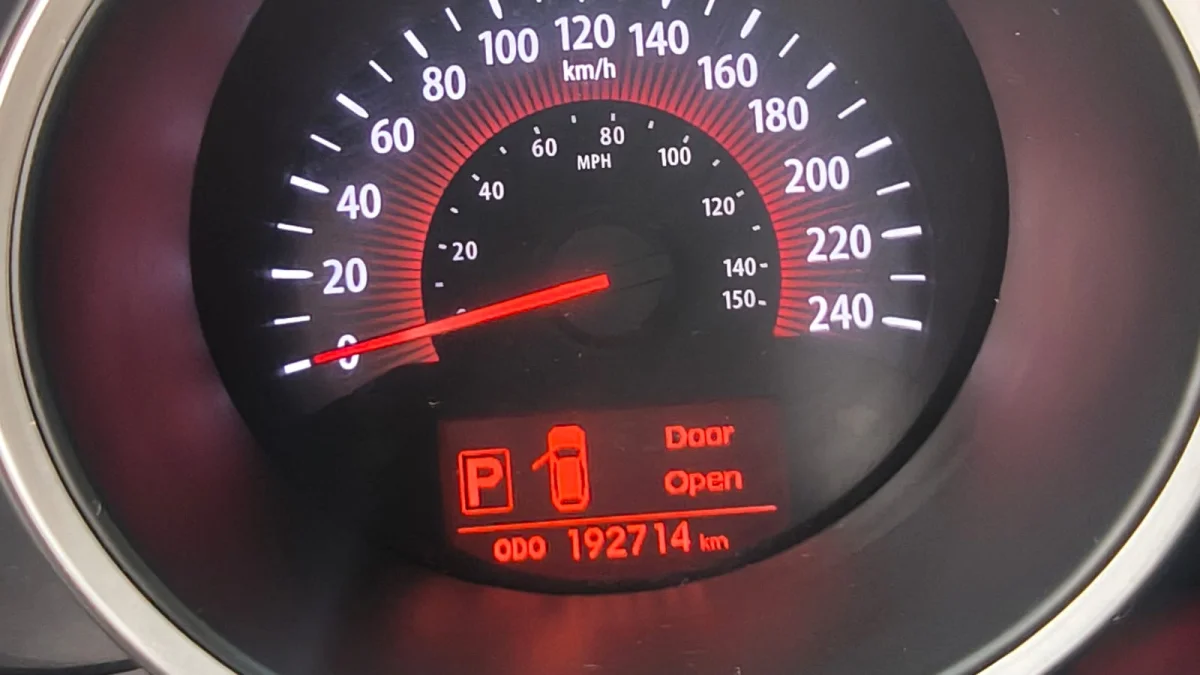 Sorento 2.4 16V 4x2 Aut. com teto solar duplo 7 lugares 2011 - Imagem 9
