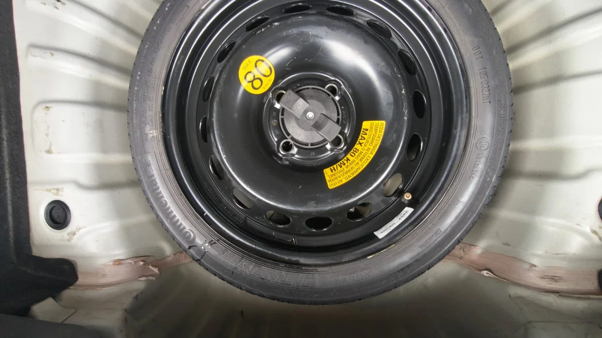 ONIX HATCH LT2 1.0 12V Flex 5p Mecânico 2023 - Imagem 15