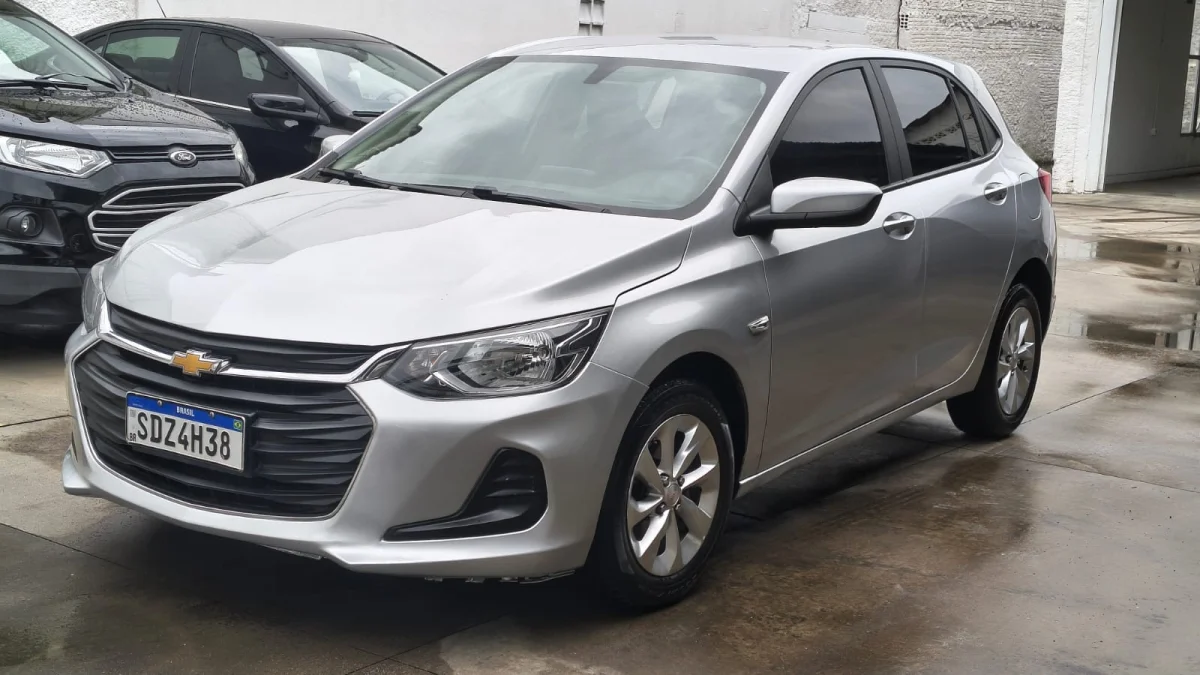 ONIX HATCH LT2 1.0 12V Flex 5p Mecânico 2023 - Imagem 6
