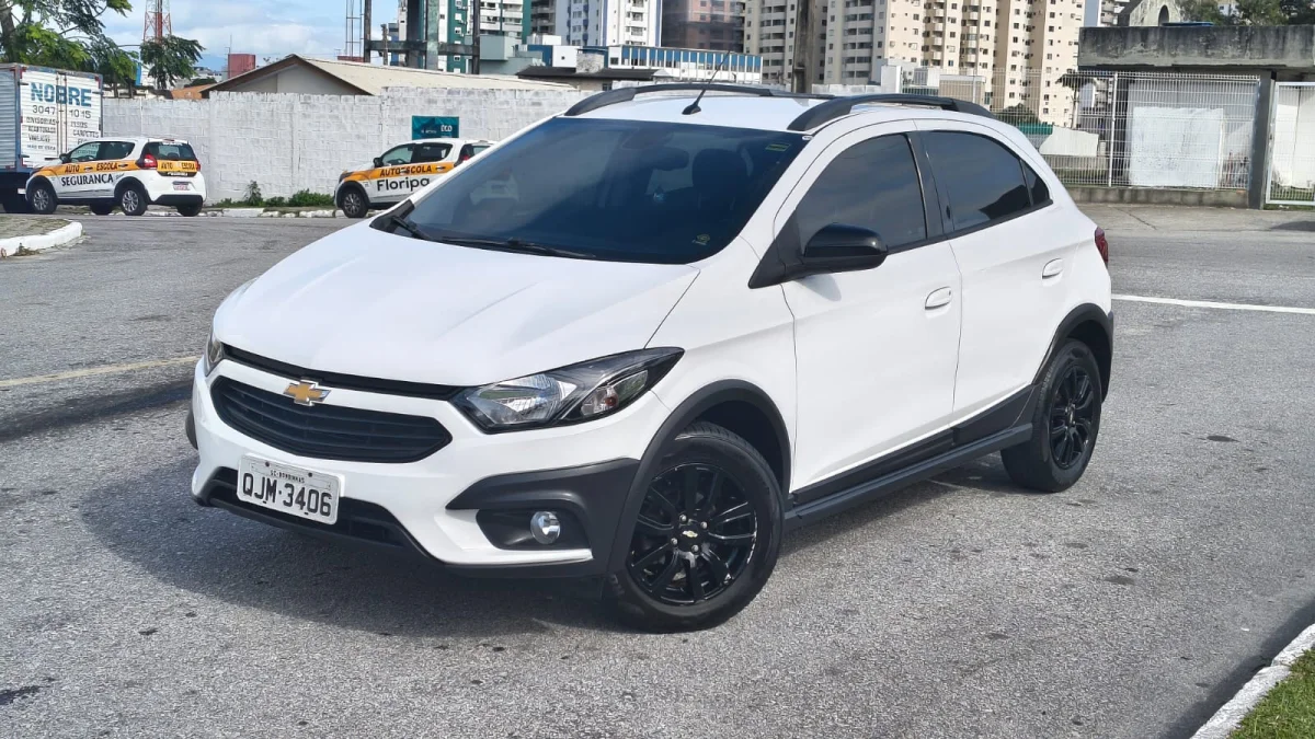 ONIX HATCH ACTIV 1.4 8V Flex 5p Mec. 2019 - Imagem 4