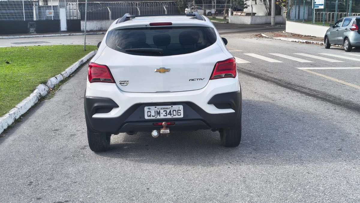 ONIX HATCH ACTIV 1.4 8V Flex 5p Mec. 2019 - Imagem 6