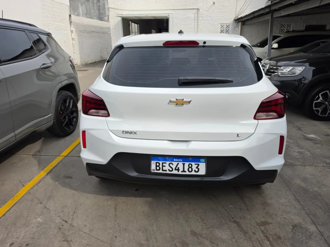 ONIX HATCH LT1 1.0 12V Flex 5p Mec 2021 - Imagem 6
