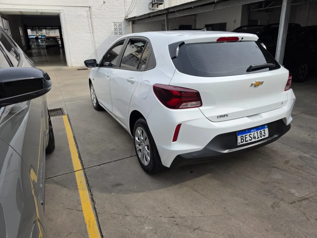 ONIX HATCH LT1 1.0 12V Flex 5p Mec 2021 - Imagem 5