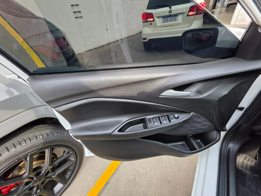 ONIX HATCH LT1 1.0 12V Flex 5p Mec 2021 - Imagem 13