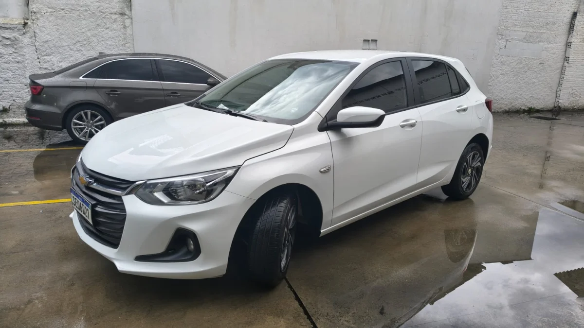 Onix Hatch LT2 1.0 Completo 2024 - Imagem 4
