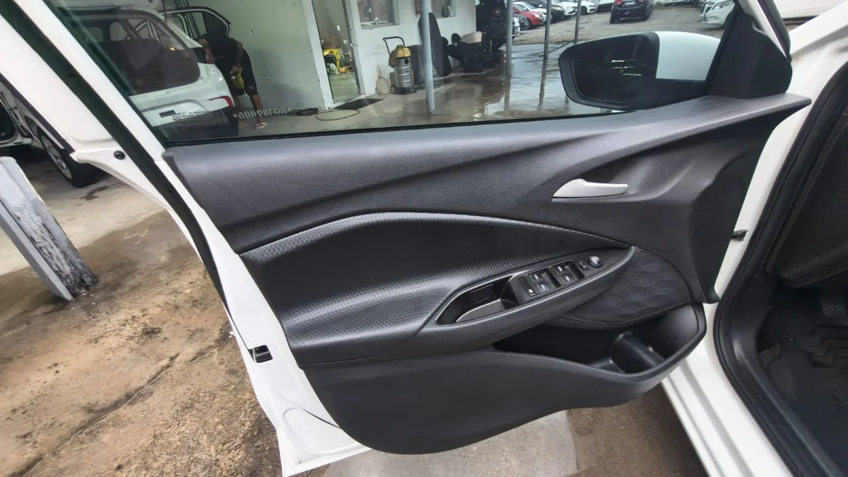 Onix Hatch LT2 1.0 Completo 2024 - Imagem 15