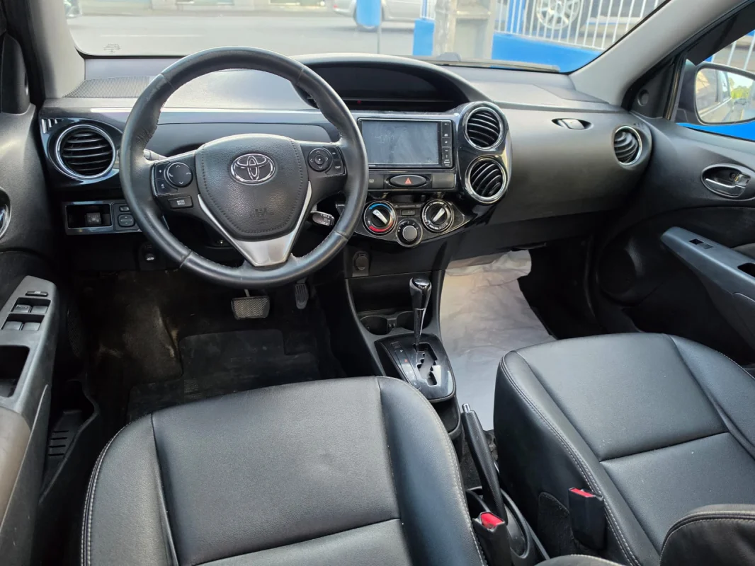 ETIOS XLS Sedan 1.5 Flex 16V 4p Automático 2018 GNV - Imagem 7