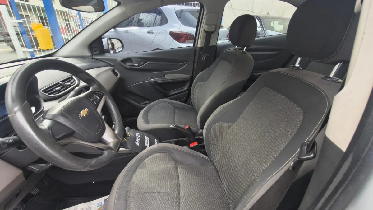 Prisma LT 1.4 8V Completo manual 2016 - Imagem 9
