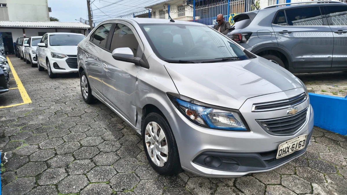 Prisma LT 1.4 8V Completo manual 2016