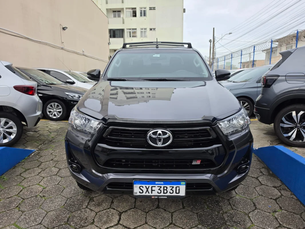 Hilux CD 4x4 2.8 Diesel Mec. Completo 2025 - Imagem 2
