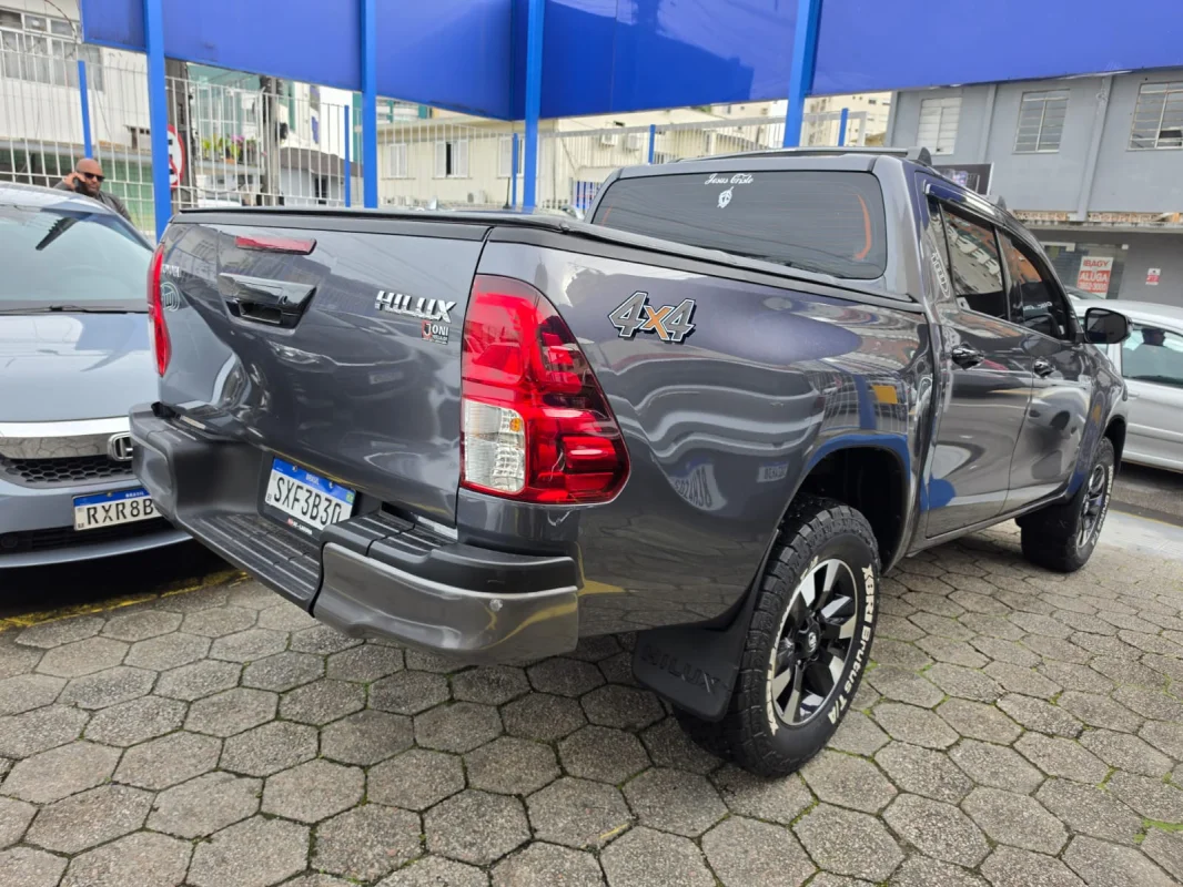 Hilux CD 4x4 2.8 Diesel Mec. Completo 2025 - Imagem 3