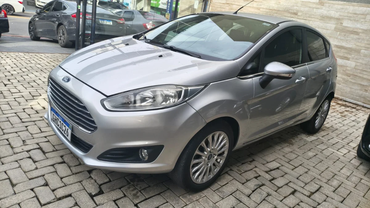 New Fiesta 1.6 Completo AUTOMÁTICO 2016 - Imagem 4