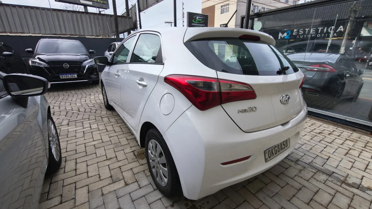 HB20 comfort. 1.0 Completo manual 2015 - Imagem 3