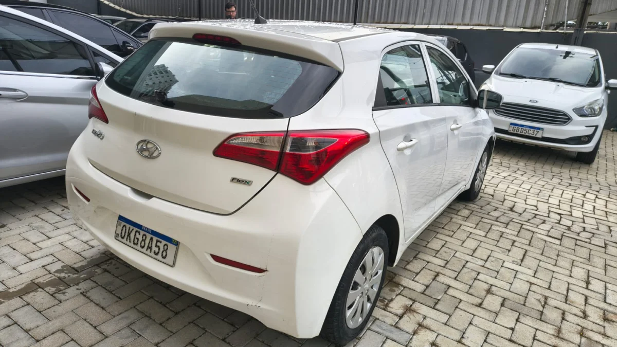 HB20 comfort. 1.0 Completo manual 2015 - Imagem 5