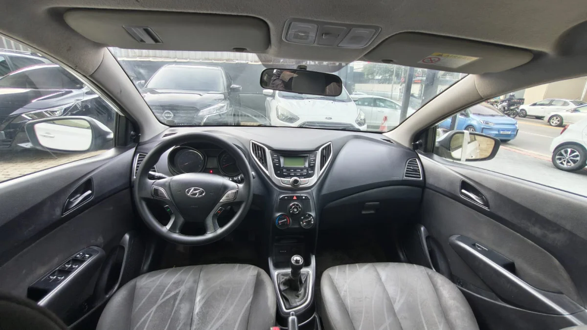 HB20 comfort. 1.0 Completo manual 2015 - Imagem 7