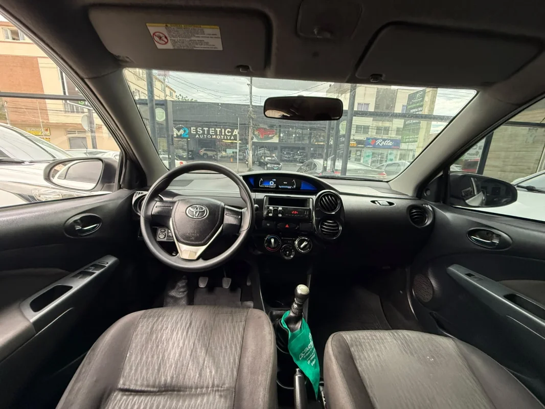 Etios X sedan completo manual 2017 - Imagem 7