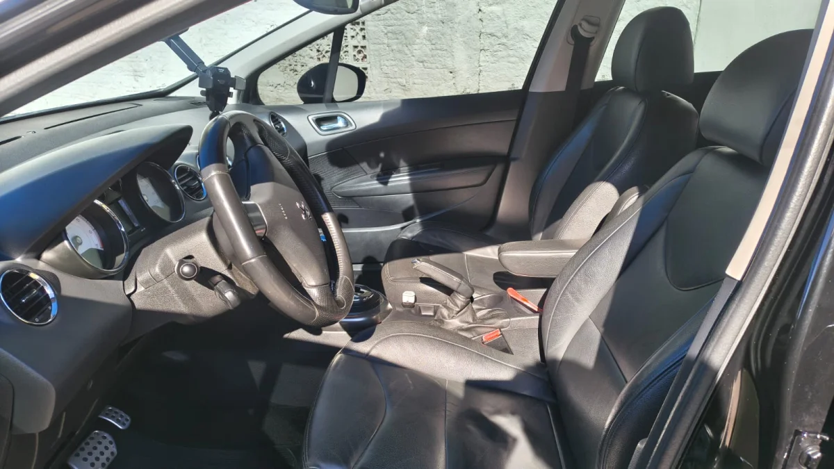 408 Sedan Griffe 1.6 THP Turbo 16V 4p Aut. Com Teto 2012 - Imagem 6