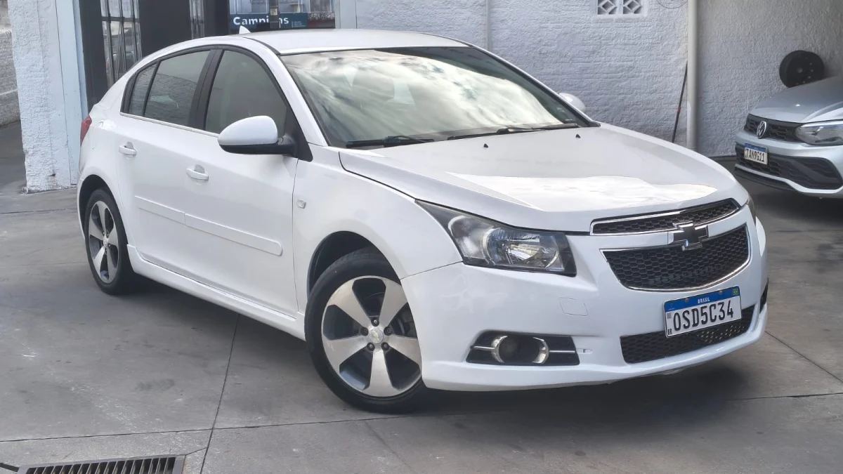 CRUZE HB SPORT LT 1.8 16 V 2014🚗✨ 
