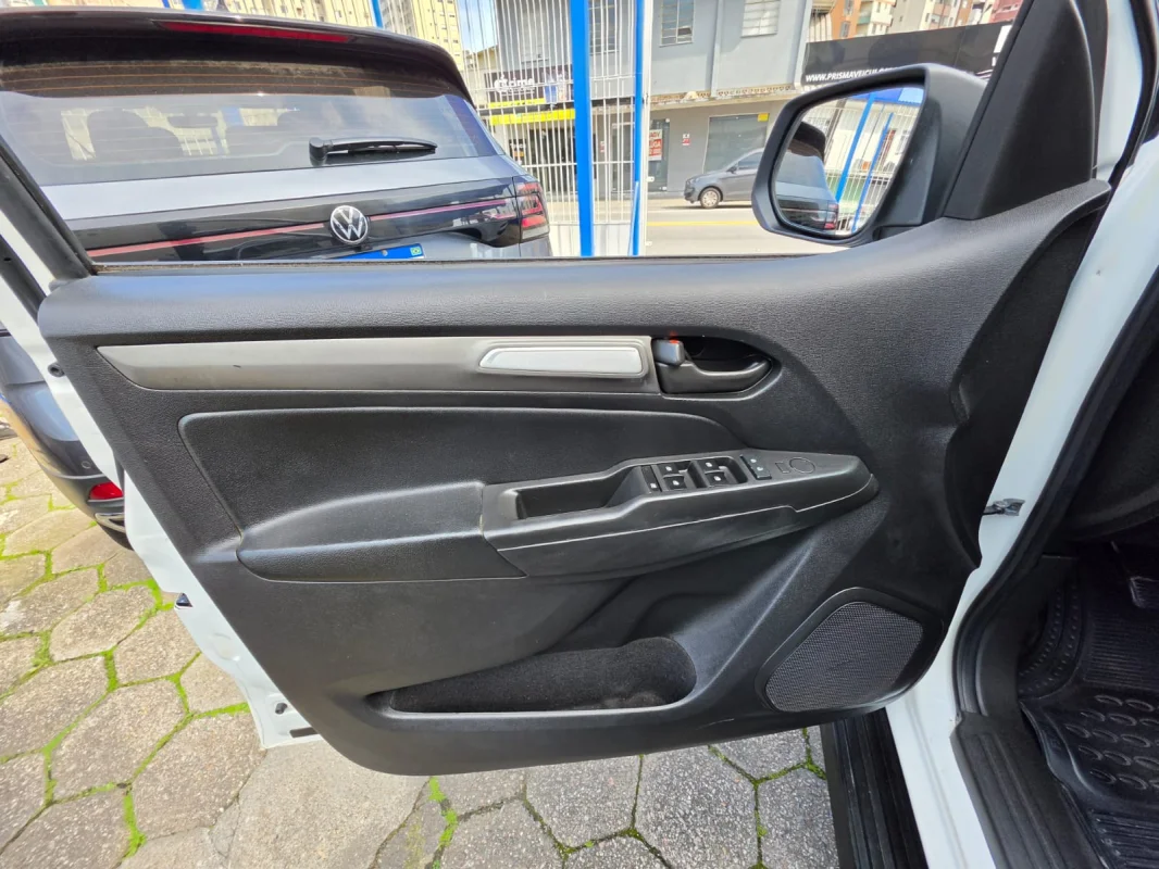 S10 Pick-Up 2.8 4x4 CD Diesel Ano 2018 mec. - Imagem 14