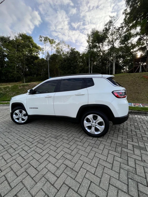 COMPASS LONGITUDE 2.0 4x2 Flex 16V 2017 - Imagem 6