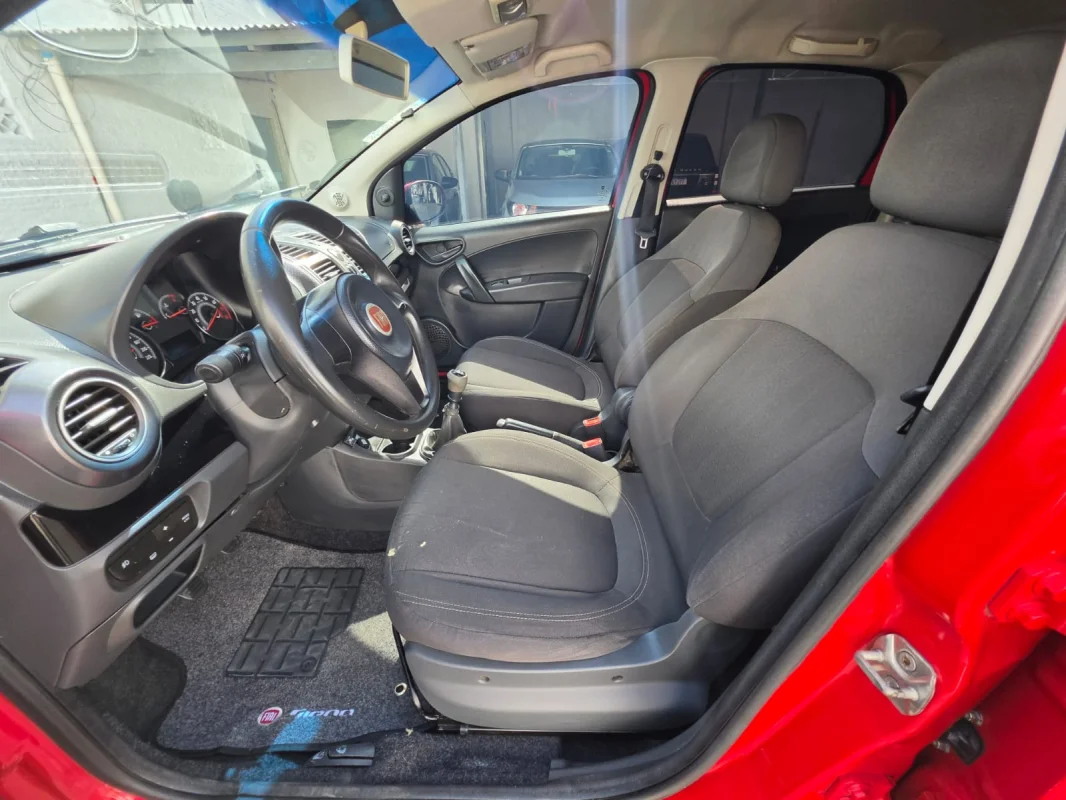 Grand Siena ATTRACTIVE 1.0 Flex 8V 4p 2018 - Imagem 9