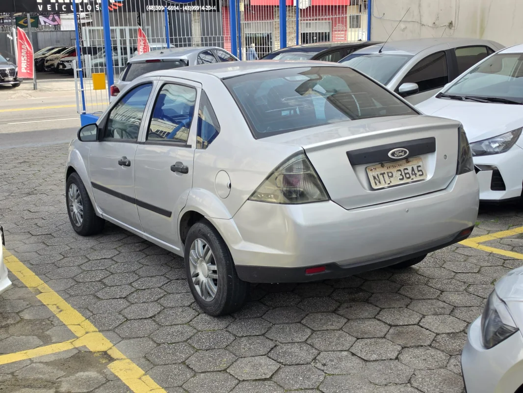 Fiesta Sed. 1.6 8V Flex 4p 2011 - Imagem 3