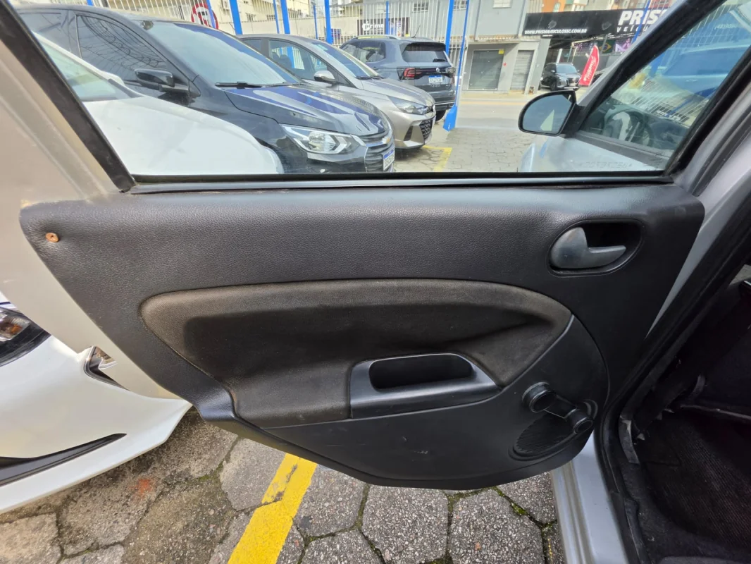 Fiesta Sed. 1.6 8V Flex 4p 2011 - Imagem 16