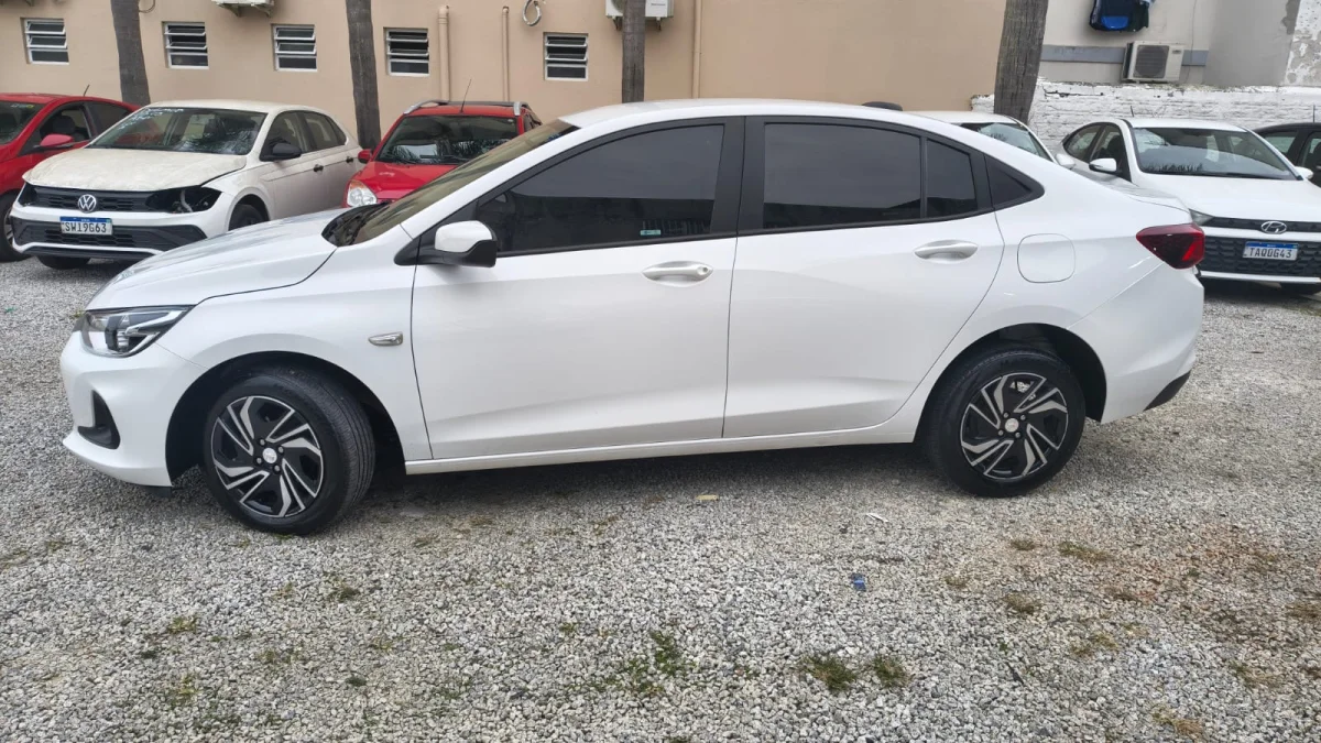 ONIX SEDAN Plus LT 1.0 12V TB Flex Aut. 2023 - Imagem 5