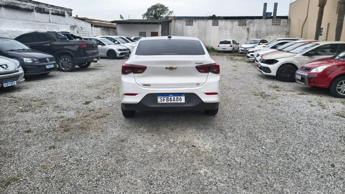 ONIX SEDAN Plus LT 1.0 12V TB Flex Aut. 2023 - Imagem 6