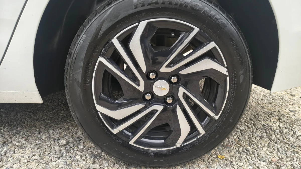 ONIX SEDAN Plus LT 1.0 12V TB Flex Aut. 2023 - Imagem 17